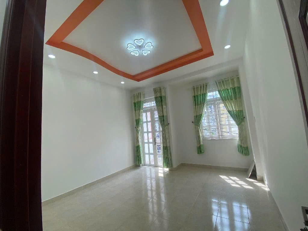 SIÊU VIP! Nhà Lâm Văn Bền - HXH cách 30m - Ngang 4x10 - chỉ 4 TỶ 2 TL - Ảnh chính